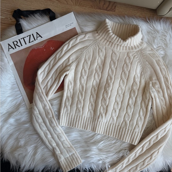 Aritzia Cream Cable Knit Sweater - Picture 3 of 3